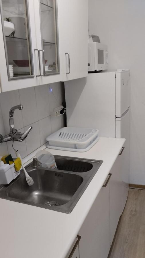 Metro La Salut Apartment Badalona Exterior photo